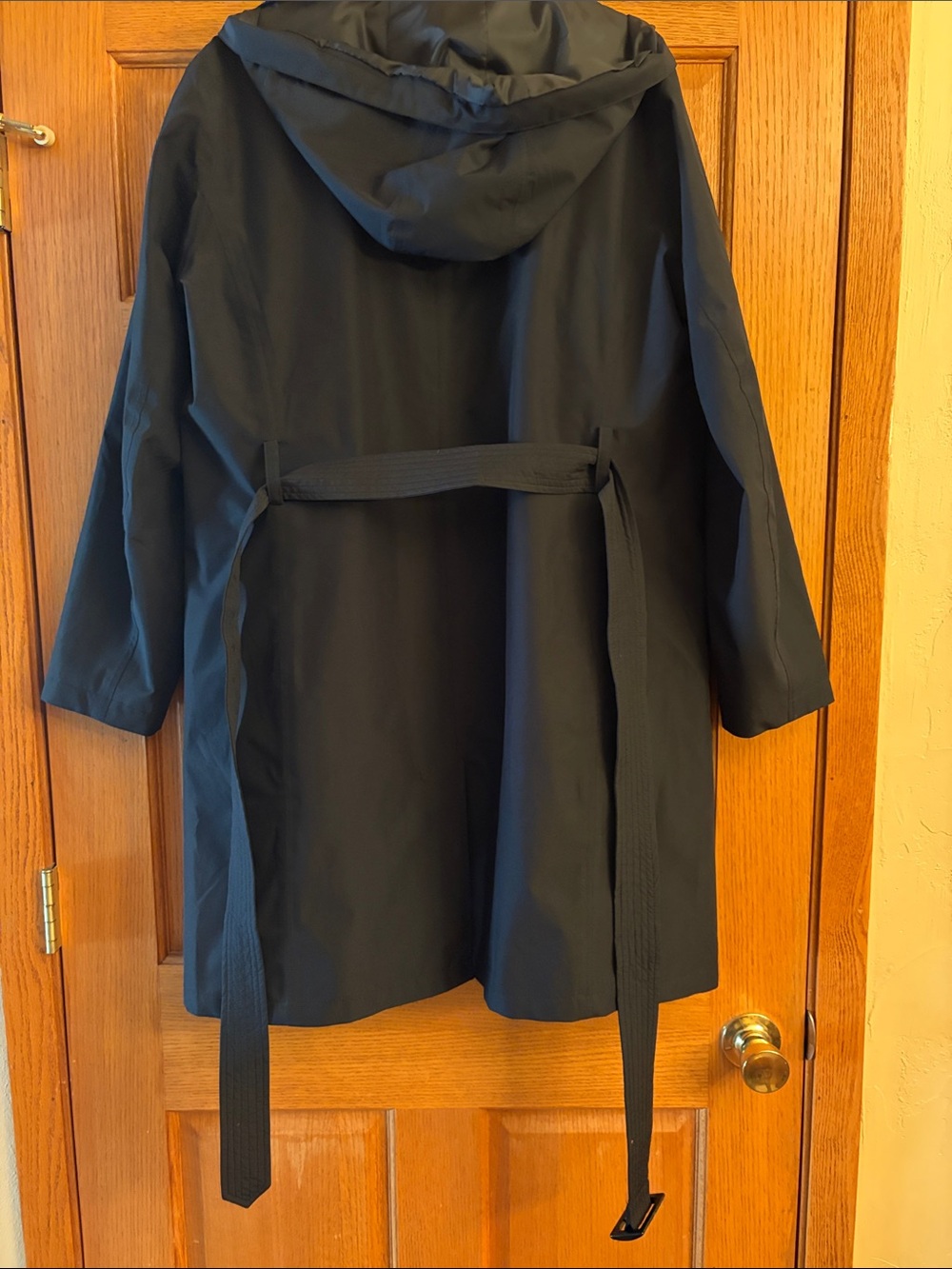 Lands' End Women’s Black Quilted-Lined Trench Coat with belt size large 14-16 - Picture 9 of 9